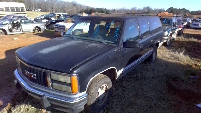 1992 CHEVY SUBURBAN-1500 Used AC Control/Heater (see also Radio or TV Screen) AC, dash mounted, 3 speed fan switch (with recirculate button)