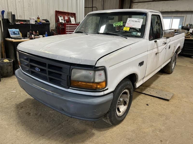 1996 FORD BRONCO (FULL SIZE) Used Computer Box Engine Body Control Module P/N- MFM33-RM