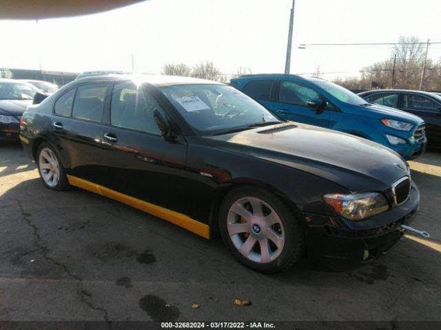 2007 BMW 750I Used Steering Knuckle (see also Knee & Strut) axle shaft left rear -  LH & RH