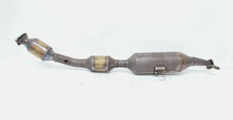 2020 TOYOTA COROLLA LE Used Exhaust Pipe Assembly (front)