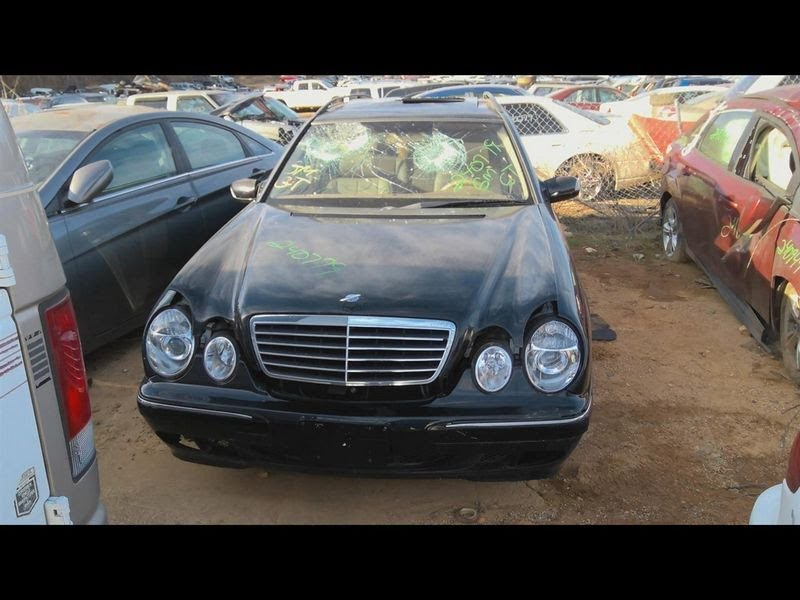 2001 MERCEDES E CLASS Used Headlight Assembly LH And RH -  210 Type, E320, halogen  - Need Haze free
