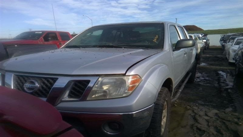 2006 NISSAN FRONTIER Used Computer Box Not Engine Air Bag, front only (below seat and console), 6 cylinder - Part Number: 28556ZP01A