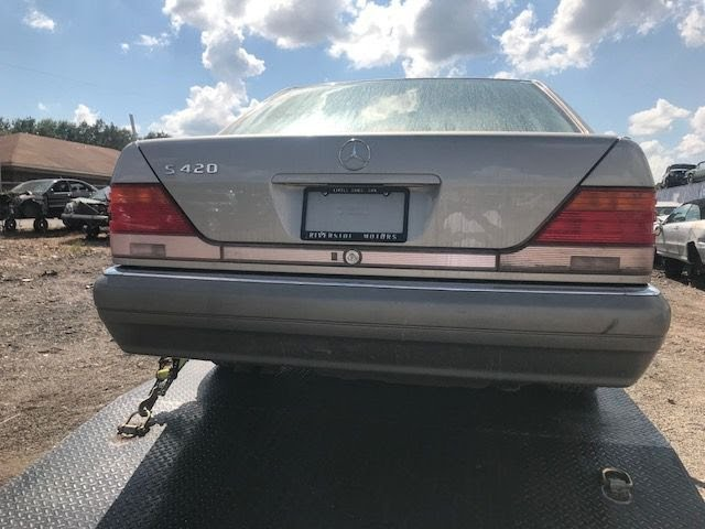 1995 MERCEDES S CLASS Used Master Cylinder - 140 Type, S420, from VIN 212245 &  Brake Master Cylinder Reservoir - 0004301102