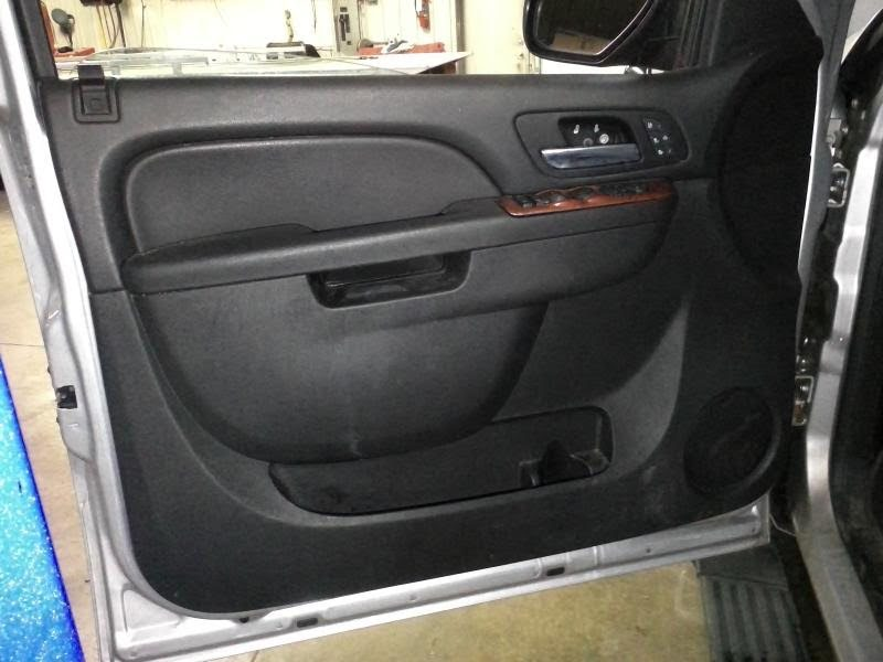 2013 CHEVY TAHOE Used Interior Trim Panel Door (Front) Front Left Inner; LS, LT & LTZ; 4WD & RWD; TAHOE & YUKON; w/power lumbar seats ebony - (With inner door handle) Black