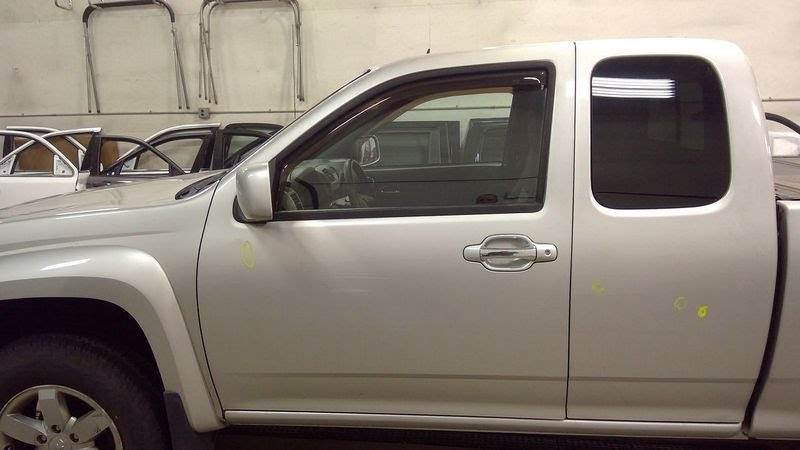 2008 CHEVY TRUCK-COLORADO Used Door Front Extended Cab, w/o sport chassis package; LH, electric