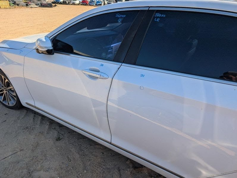2015 Hyundai Genesis USED  Door Front (electric windows), Sdn, LH