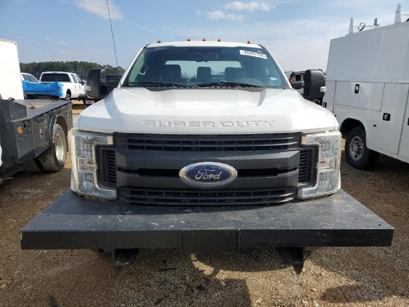 2019  Ford Truck-F350 Super Duty  Used Hood White