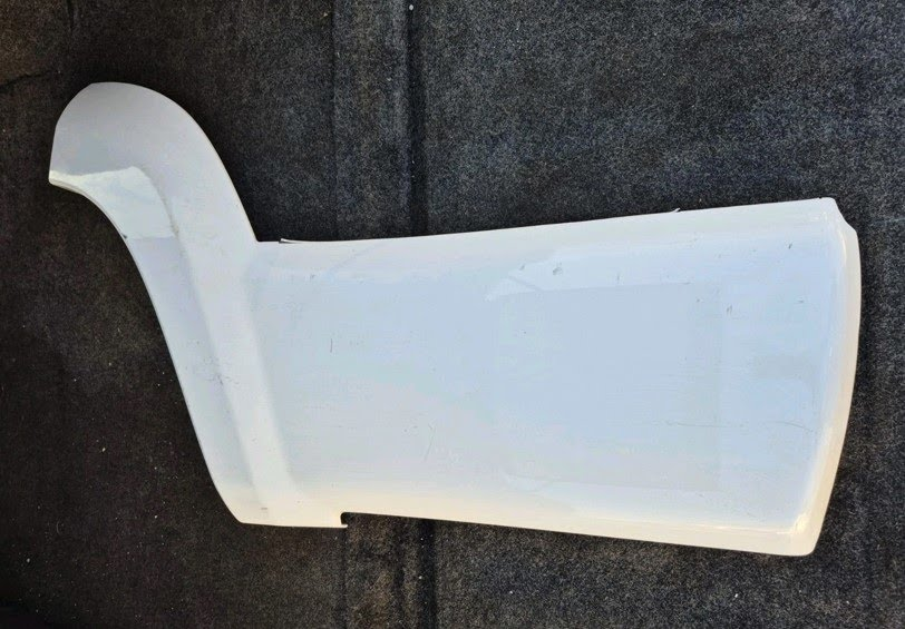 2008 TOYOTA 4RUNNER Used Front Door Moulding door cladding (trim) white