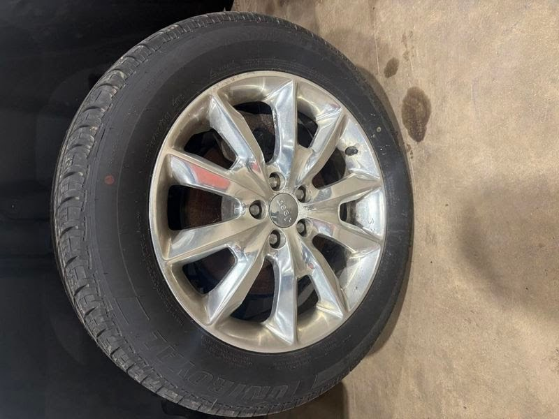 2015 JEEP CHEROKEE (EXCEPT GRAND CHEROKEE) Used Wheel 18x7, (5 V spoke), polished