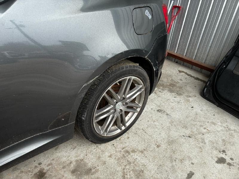 2013 Toyota Sienna Used  Wheel 18x7 (alloy, 10 spoke)