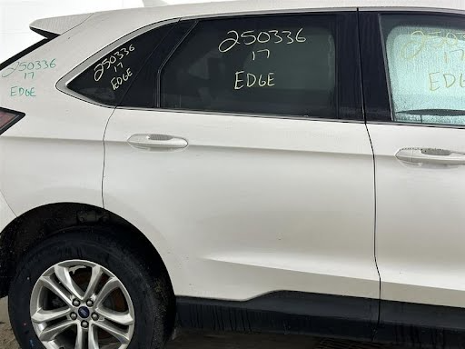 2019-FORD EDGE-Door Rear (side of vehicle)-(privacy tint glass), black textured lower moulding, RH - White Platinum Pearl