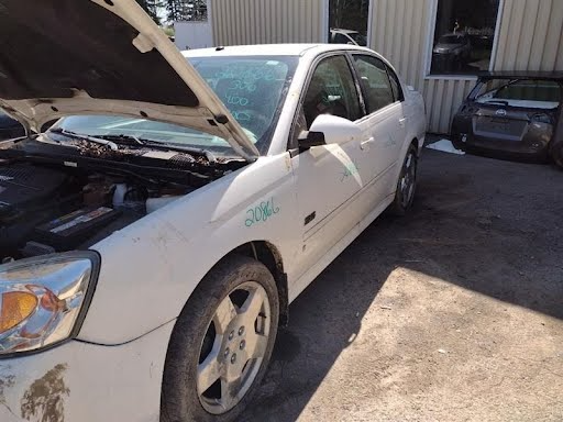 2006-CHEVY MALIBU-Fuse Box (Engine)-P/N - 15805577 - 3.9L