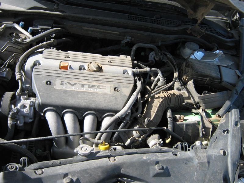 2007 Acura CSX  Hub Front, (2.0L, 4 cylinder), Premium (VIN 7, 8th digit)